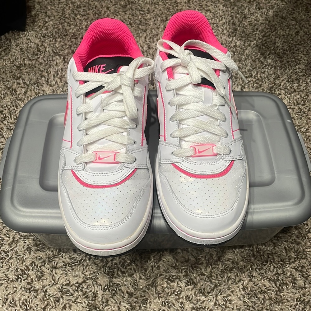 Nike Prestige